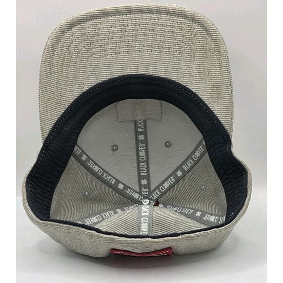 Black Clover Live Lucky Tan FlexFit Hat Cap Red White‎ Blue Logo S / M Rawlings - Picture 8 of 11